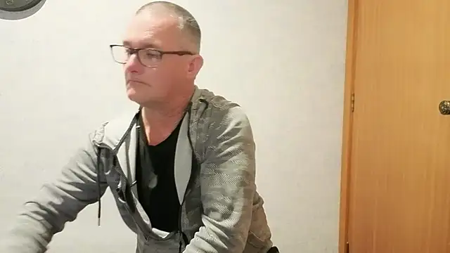 daddy_man stripchat live cam model