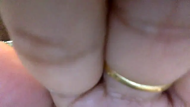 yourradhika stripchat live cam model