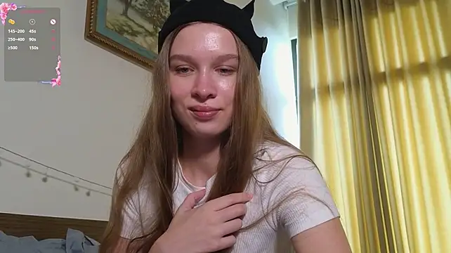 Adorielle stripchat live cam model