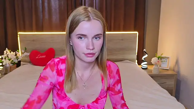 MargaritaKiss stripchat live cam model