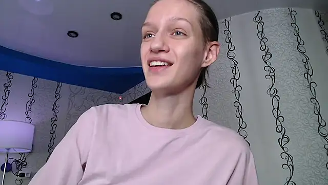 Chrissy_Joyful stripchat live cam model