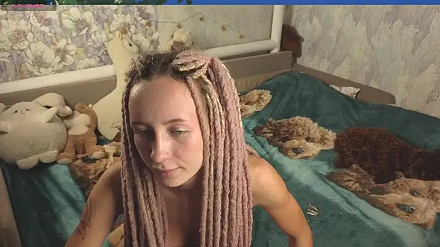 cutest_lucy stripchat live cam model