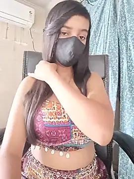 Parinaaz18 stripchat live cam model