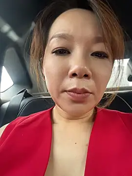 si-si-love stripchat live cam model
