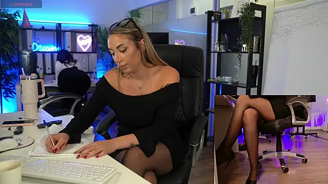 BabesGoWild stripchat live cam model