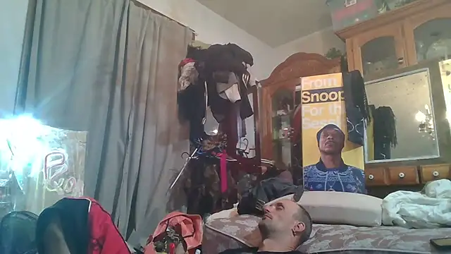 slinginbigD stripchat live cam model