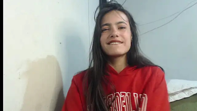 skinny_sweet2411 stripchat live cam model