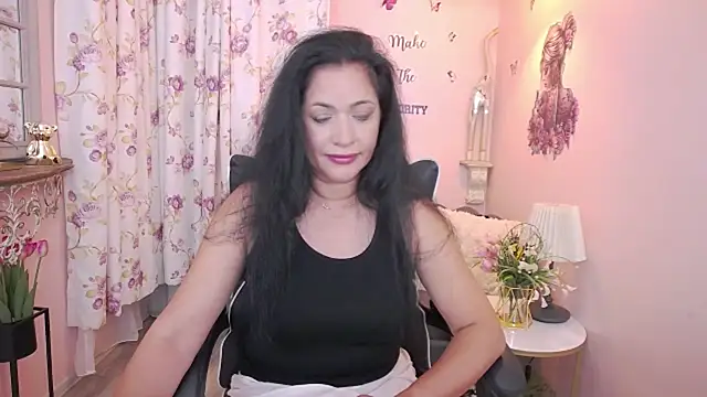 MyLovOne stripchat live cam model
