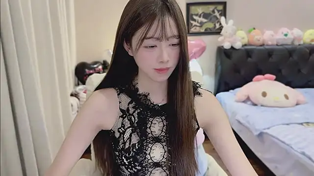 Evacute-top stripchat live cam model