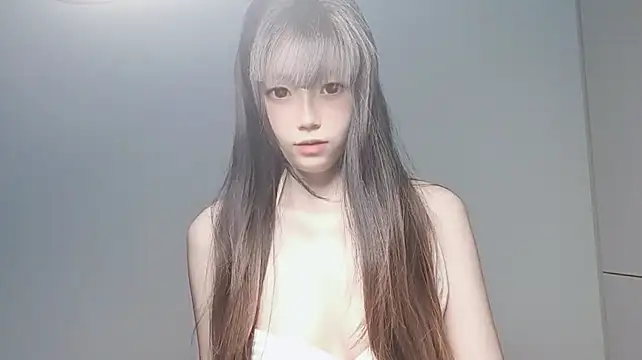 JuliaNoir stripchat live cam model