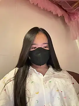 Gwen879 stripchat live cam model