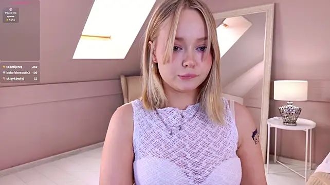 ElaraVance stripchat live cam model