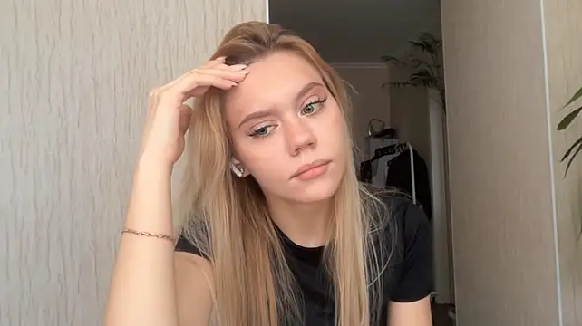 Glamorforyou stripchat live cam model
