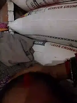 Hot_shiri stripchat live cam model