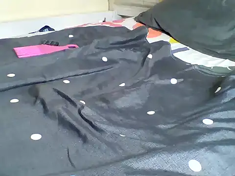 FreakyReign stripchat live cam model