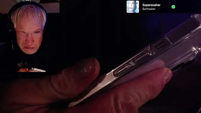 Snarfle82 stripchat live cam model