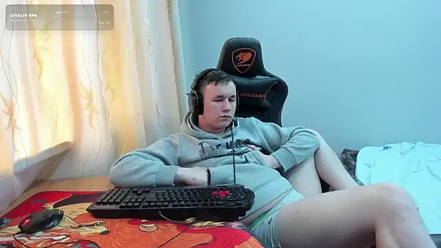 iliaskrislove stripchat live cam model