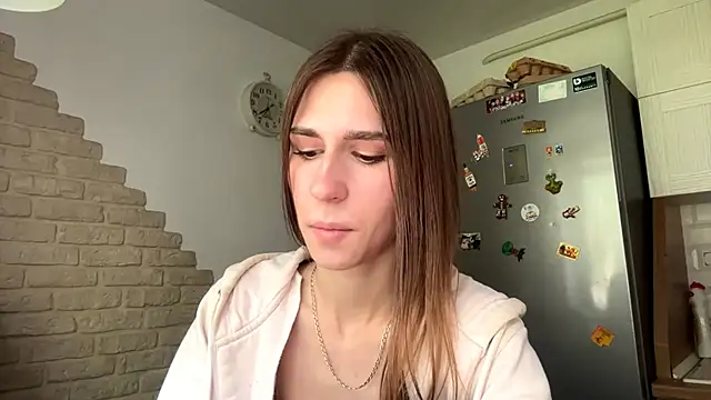ZaraGuyette stripchat live cam model