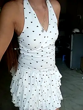 Suly-sweet stripchat live cam model