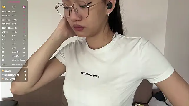 SabraMyra stripchat live cam model