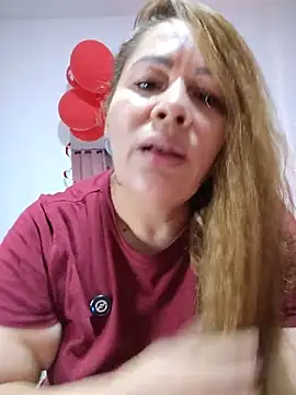 SluttyMilf79 stripchat live cam model