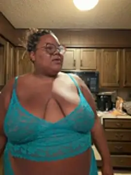 InterRacialFacial7296 stripchat live cam model