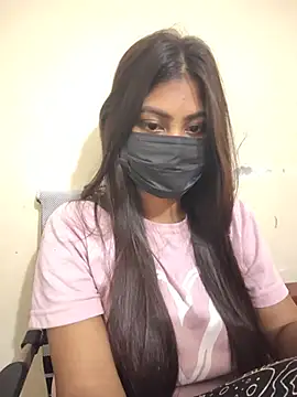 RAGNI-Love stripchat live cam model