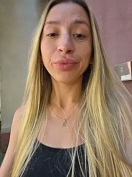 Icy_Luna stripchat live cam model