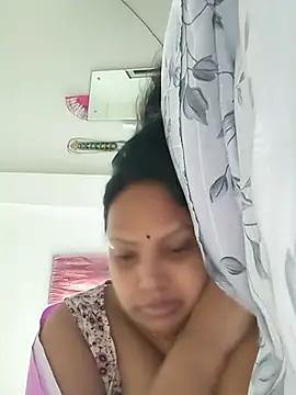 deepika_padukoni44 stripchat live cam model