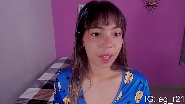 emma_grays2 stripchat live cam model