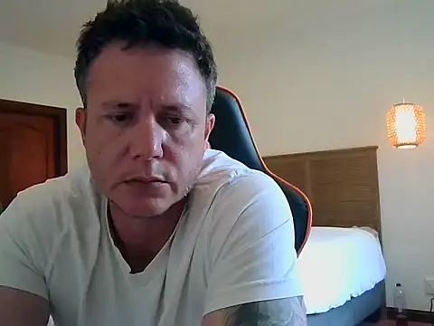 TroyDieselXXX stripchat live cam model