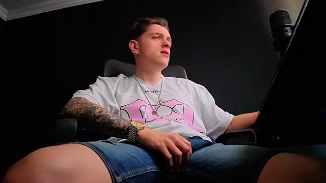 FelixStarkk stripchat live cam model