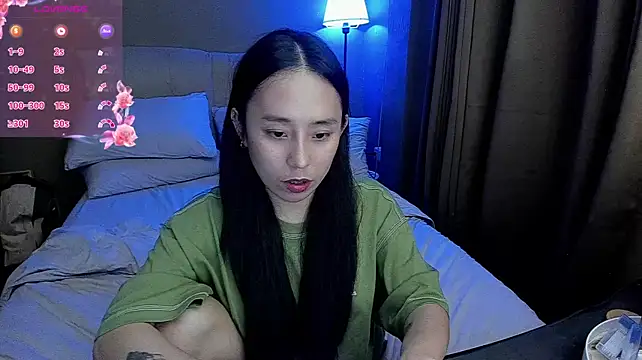 xMuLanXx stripchat live cam model