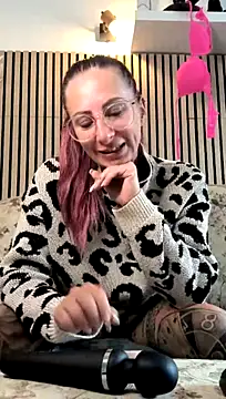 Devils-Akita stripchat live cam model
