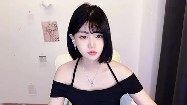 Kitteovo stripchat live cam model