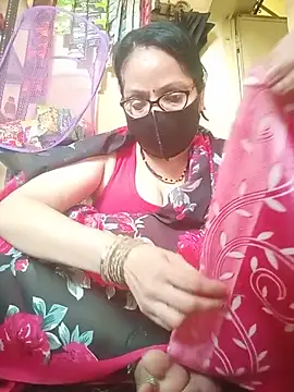 hi-bhabhi stripchat live cam model