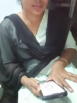 vijayshree143 stripchat live cam model
