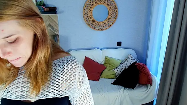 YunaPeace stripchat live cam model