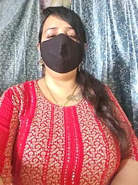 cute-tanvi stripchat live cam model