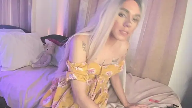 VenusSantana stripchat live cam model