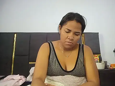 aleixane stripchat live cam model