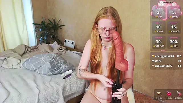 Lliananas stripchat live cam model