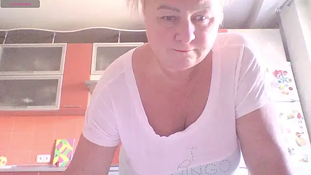 mira_robinsonnn stripchat live cam model