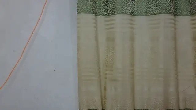 real_baddie stripchat live cam model