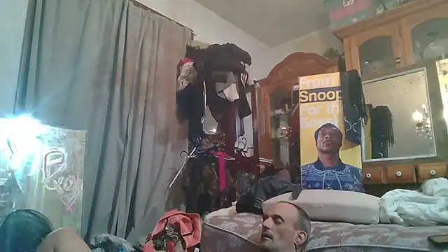 slinginbigD stripchat live cam model