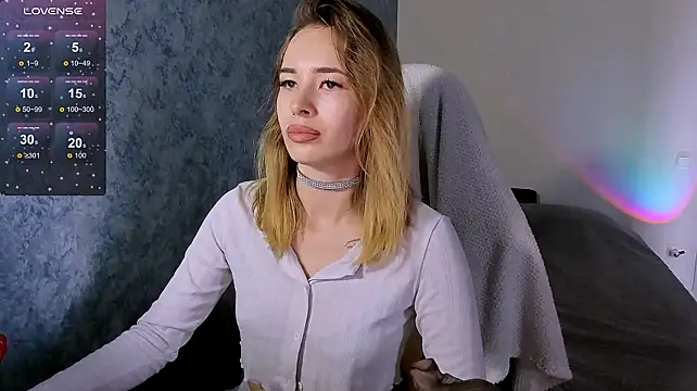 ZoyaMill stripchat live cam model