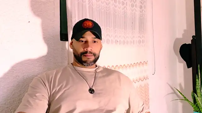 musclehetero stripchat live cam model