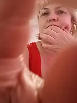 MarisTi stripchat live cam model