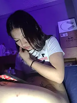 Tokiio_petiit stripchat live cam model