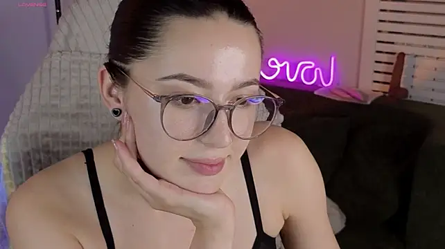 Carolina_Luxxx stripchat live cam model